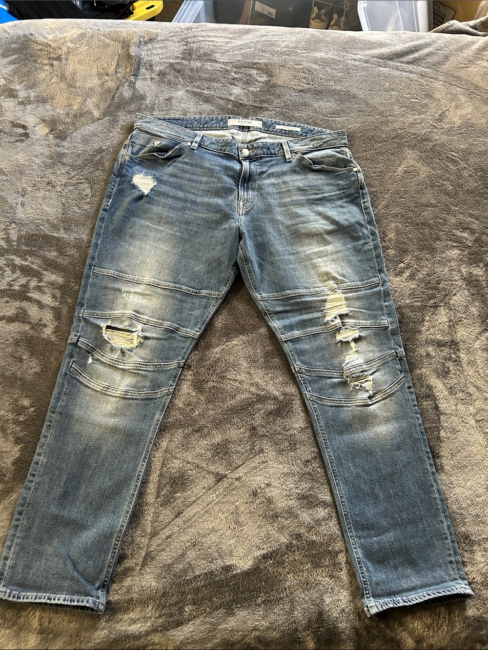 Guess Mens Jeans size 38x30 Slim Taper Moto Tapered Stretch Blue Zip Distressed